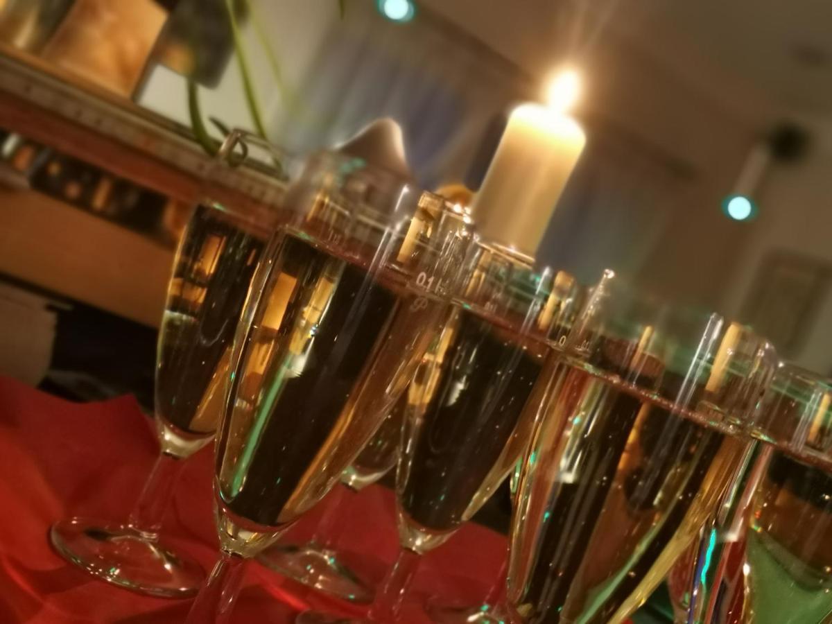 Stedinger Landhotel & Cafe Berne Екстер'єр фото