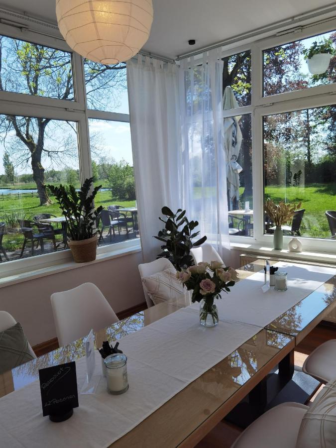 Stedinger Landhotel & Cafe Berne Екстер'єр фото